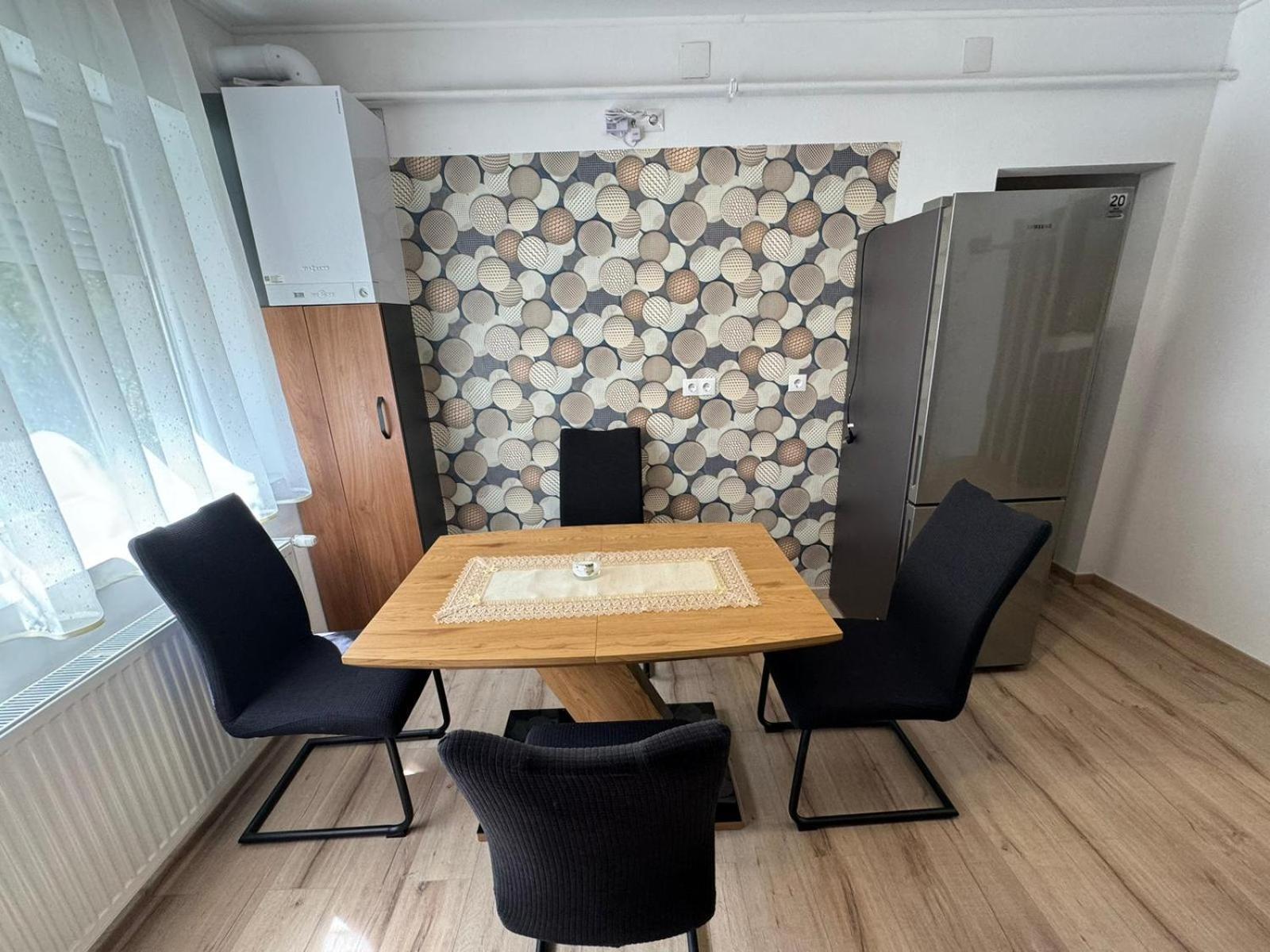 Bingo Apartman Cristuru Secuiesc Zewnętrze zdjęcie