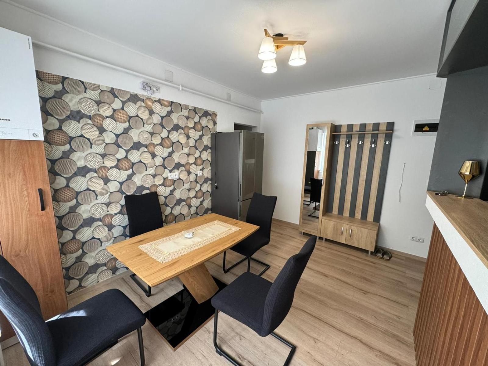 Bingo Apartman Cristuru Secuiesc Zewnętrze zdjęcie